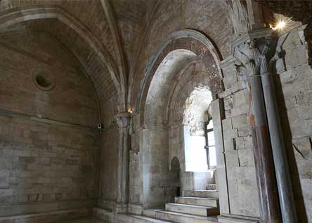 Castel del Monte 12