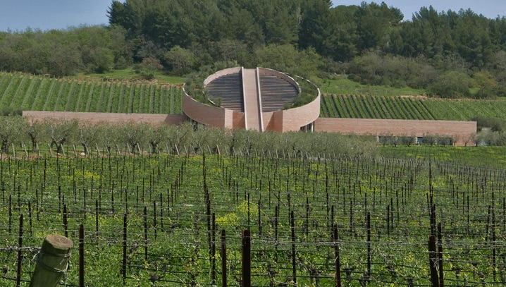 Maremma, Wein und kühne Bauten4